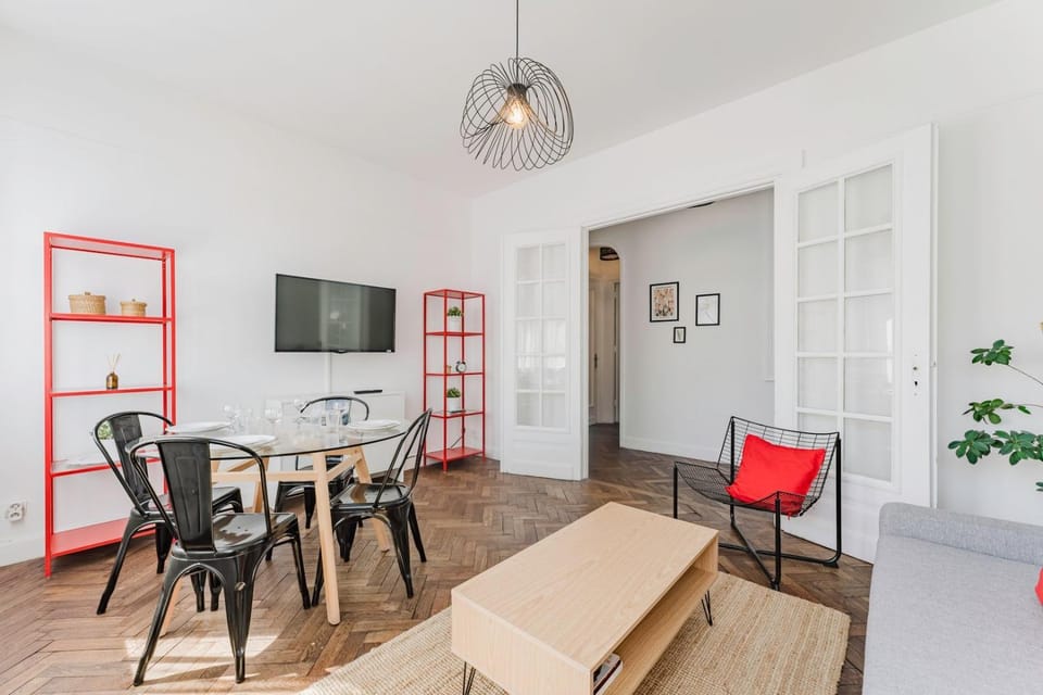 Appartement 2 chambres avec parking, proche métro Apartment in Lille