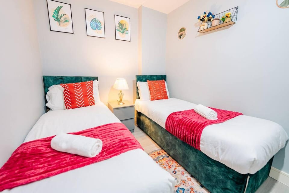 1BDR Flat By Homesy Vacation Rental Cardiff - City Centre & Ideal For Contractor, Family Friendly Apartment in Cardiff