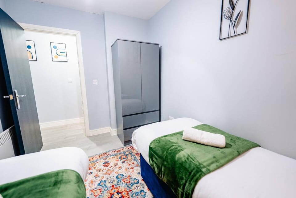 1BDR Flat By Homesy Vacation Rental Cardiff - City Centre & Ideal For Contractor, Family Friendly Apartment in Cardiff