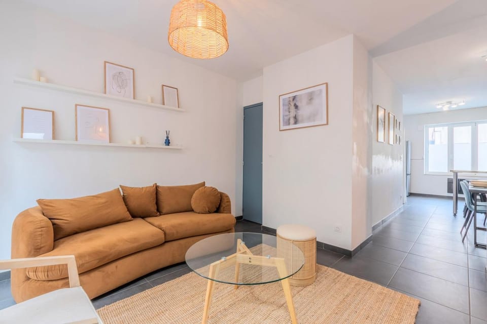 3 bedroom house with terrace near Lille Bed and Breakfast in Lille