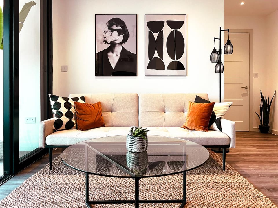 Living room, Decorative detail, Seating area