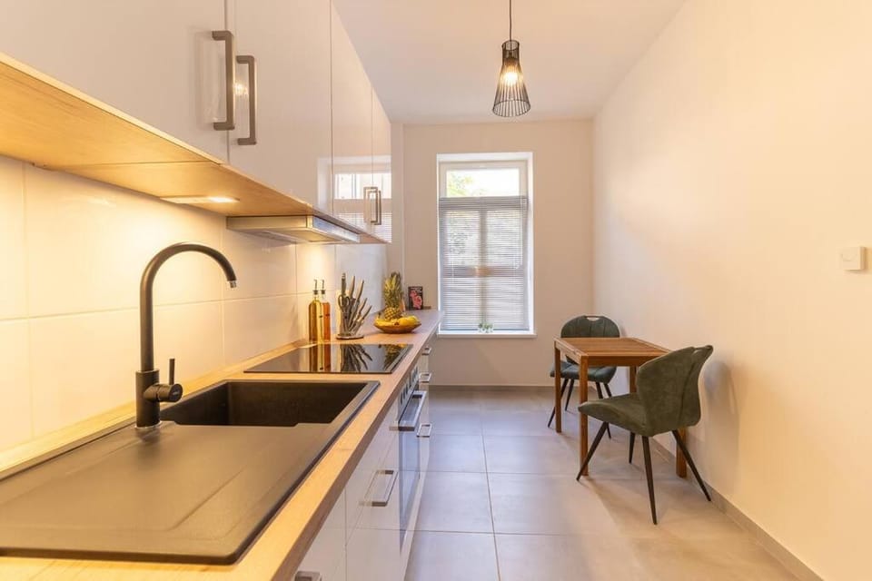 *Modern* 2 Personen, WLAN Apartment in Pirna