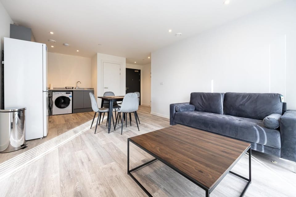 GuestReady - Elegant Tranquility in Vauxhall Apartment in Liverpool