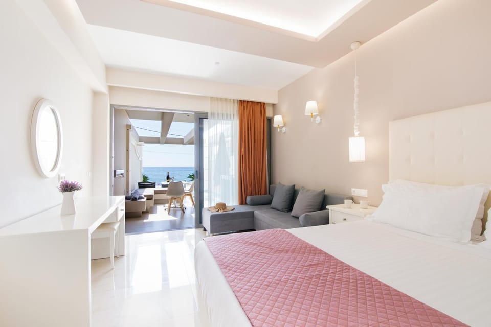 Bed, Seating area, Bedroom, Sea view