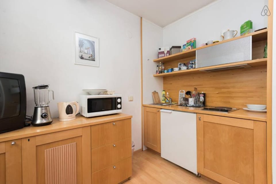 Coffee/tea facilities, Kitchen or kitchenette, minibar