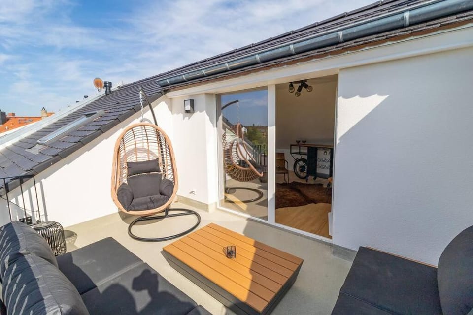 Day, View (from property/room), Balcony/Terrace, sunbed