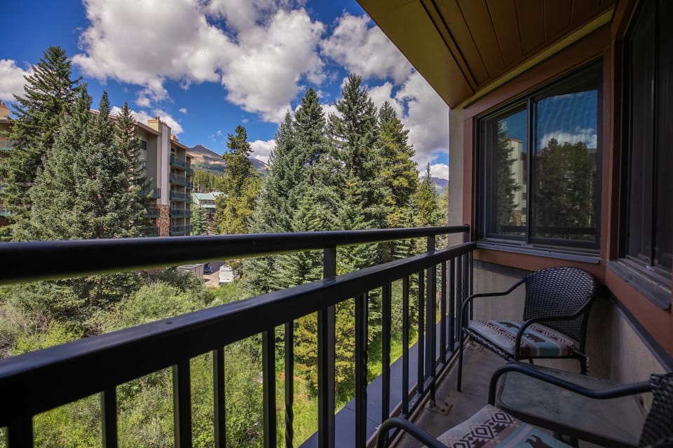Village Chateaux Northstar Condo: Downtown, Ski In/Out Apartment in Breckenridge