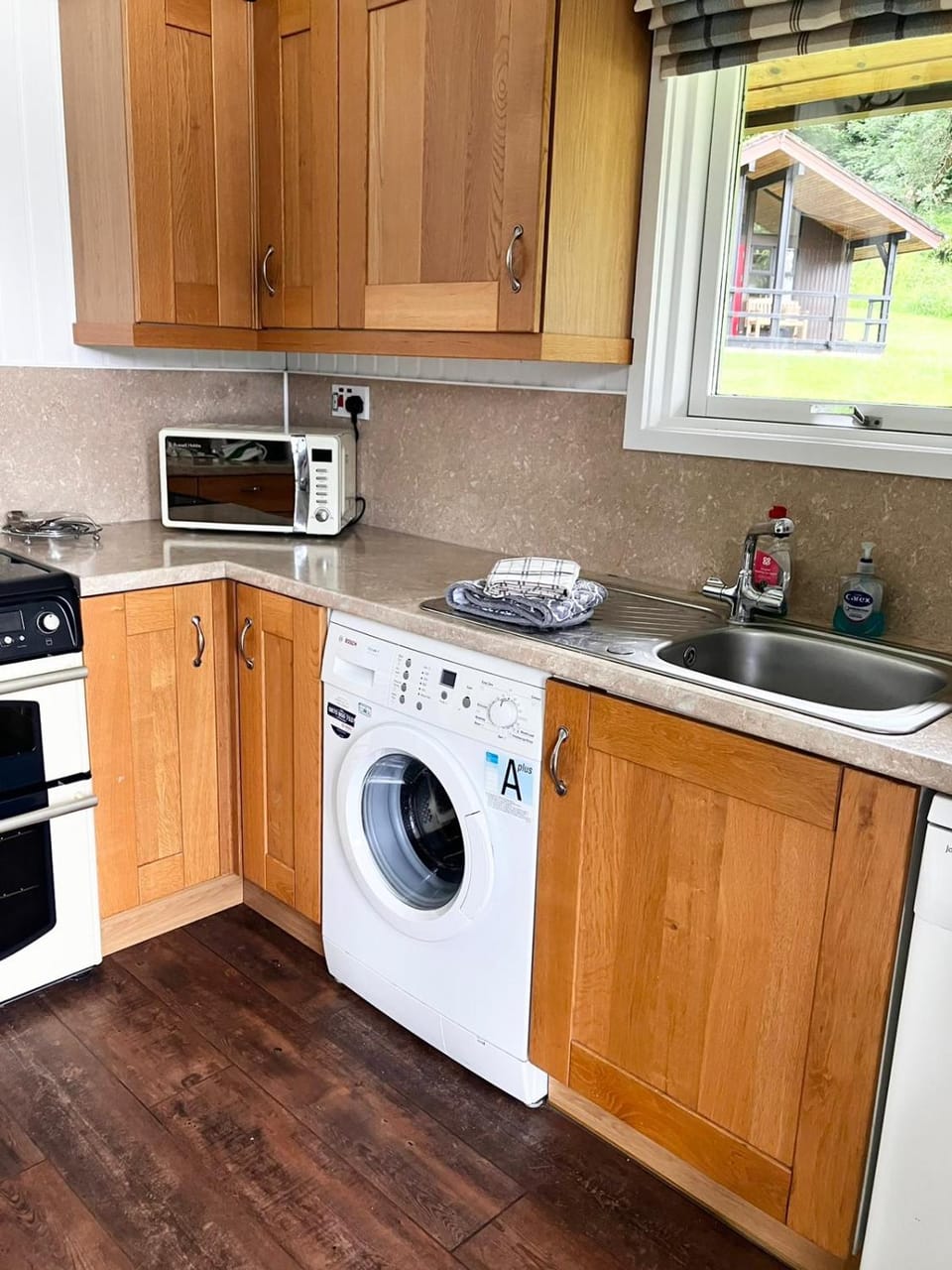 Kitchen or kitchenette, minibar, pet friendly, stove, washing machine