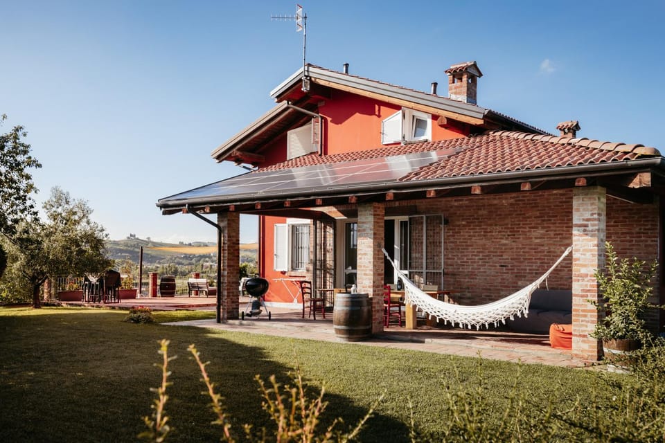 Property building, Spring, Day, Garden, Garden view