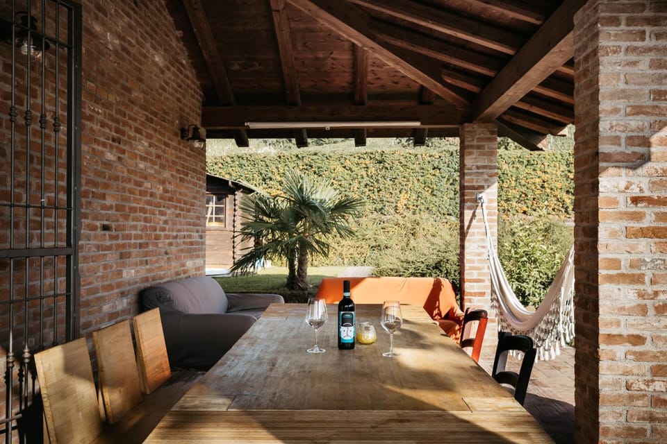 Patio, Day, Balcony/Terrace, Seating area, Dining area