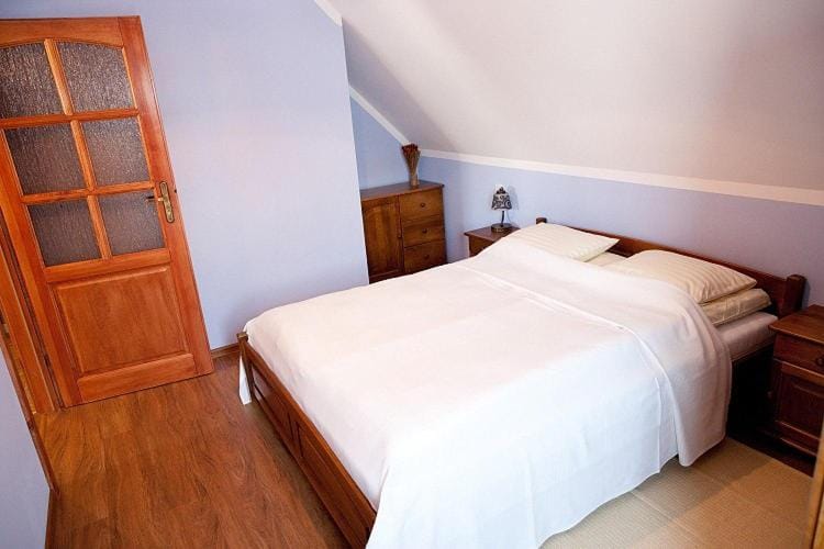 Chata Sudecka I apartamenty z aneksami kuchennymi Chalet in Lower Silesian Voivodeship