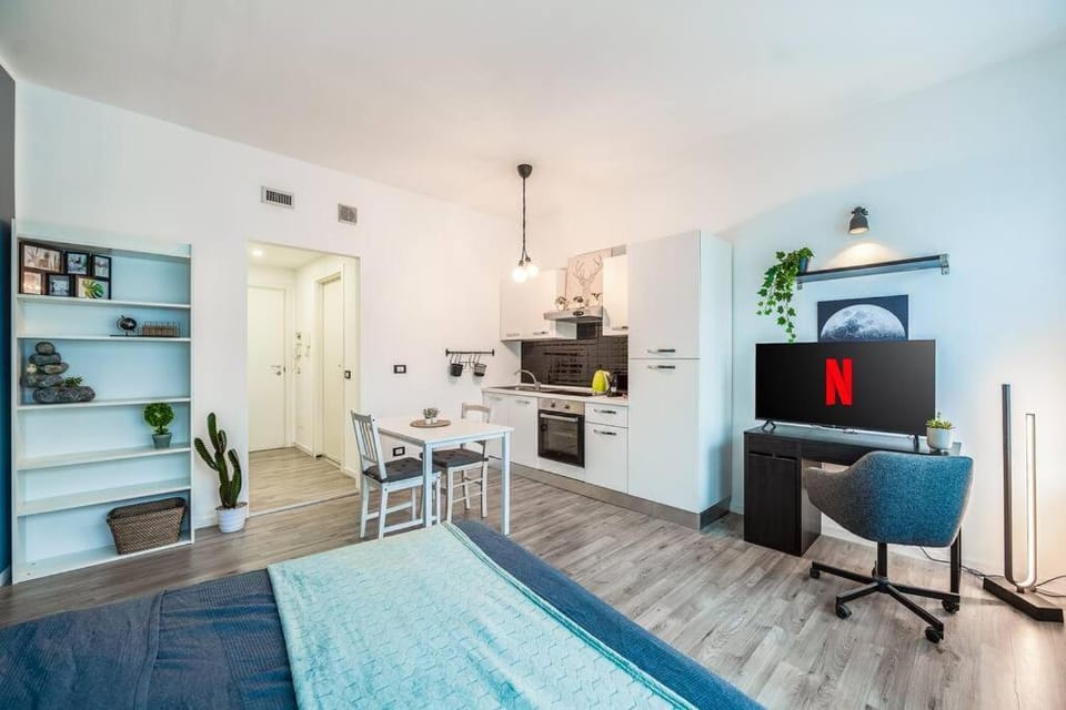 Bed, TV and multimedia, Kitchen or kitchenette, Living room, Photo of the whole room, pet friendly, stove