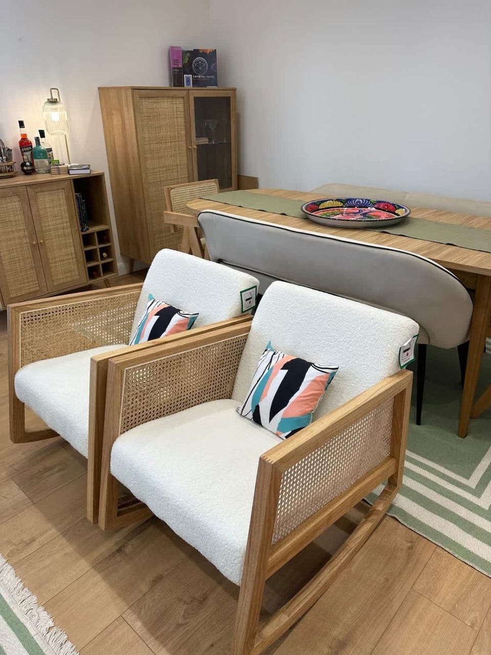 Stylish, Smart & Fun 4 Bed Home House in London