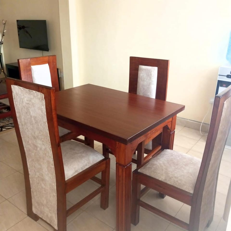 TV and multimedia, Dining area, hair dresser