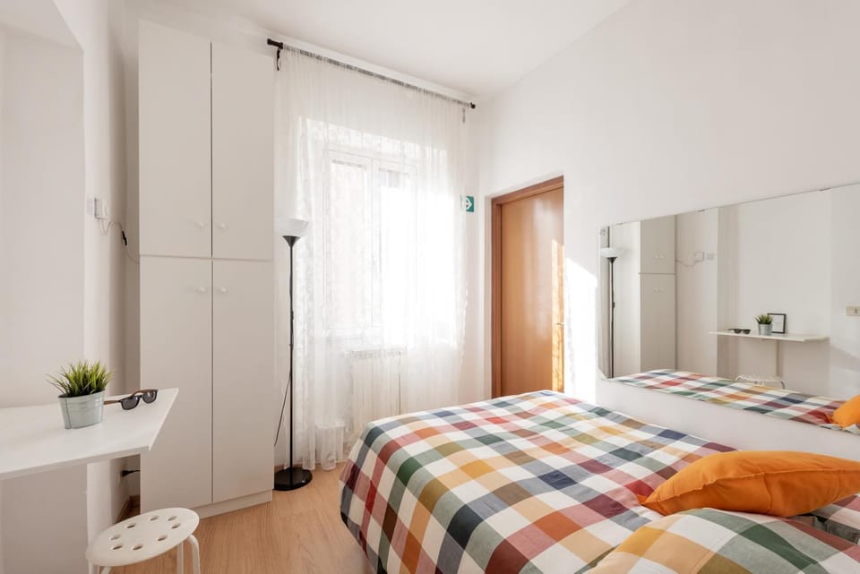 central little basic apartment Apartment in Rome