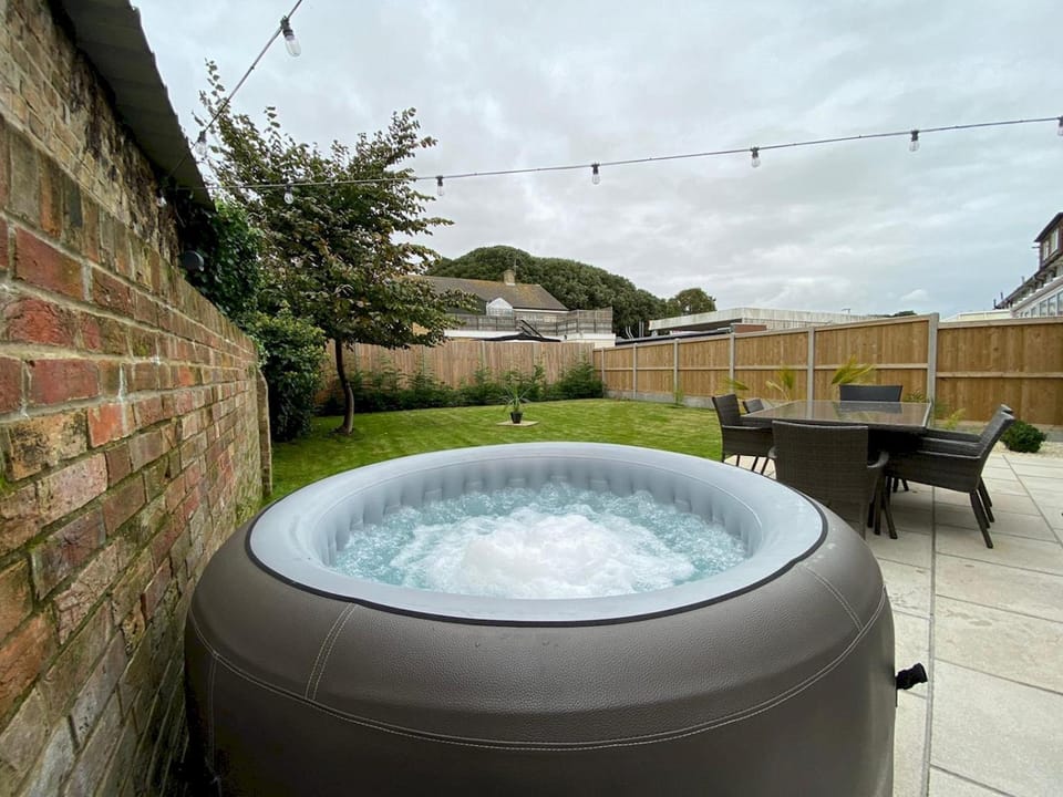 Garden, Hot Tub, Other