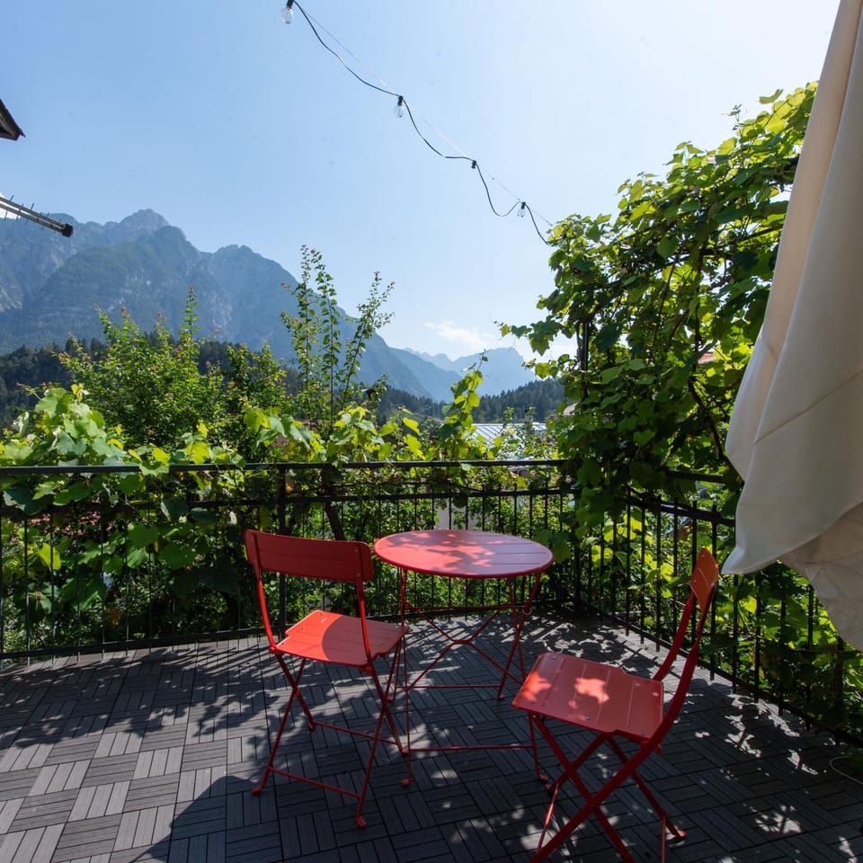 Day, Natural landscape, View (from property/room), Balcony/Terrace, Mountain view