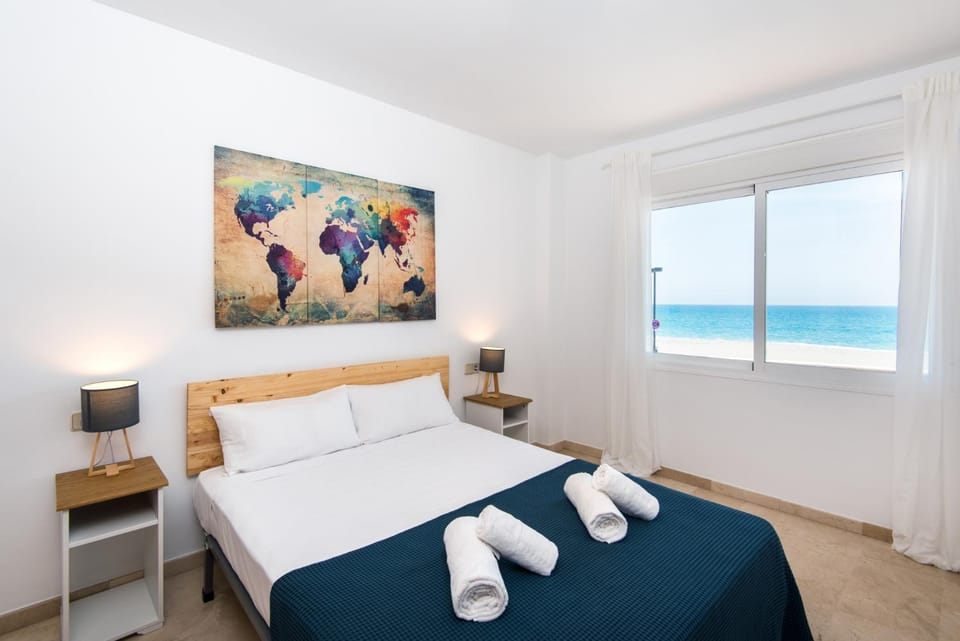 Bed, Natural landscape, Photo of the whole room, Beach, Bedroom, Sea view, towels