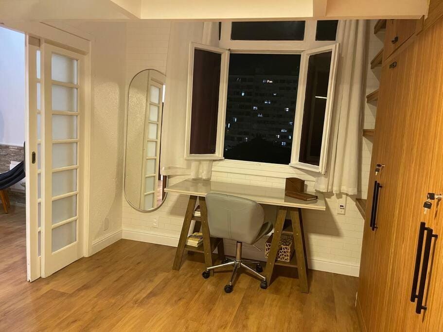 Aconchegante / Localização privilegiada. Na praia Apartment in Rio de Janeiro