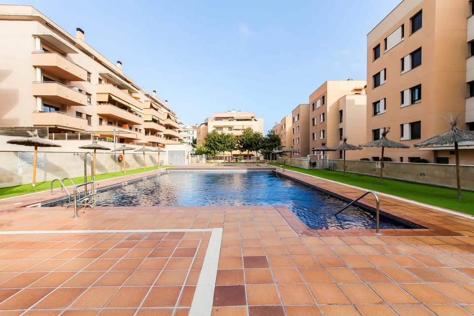 Pool view, Swimming pool