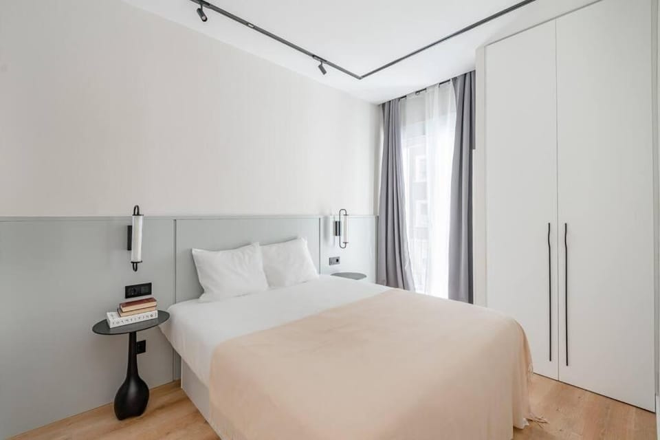 Bed, Photo of the whole room, Bedroom, hair dresser