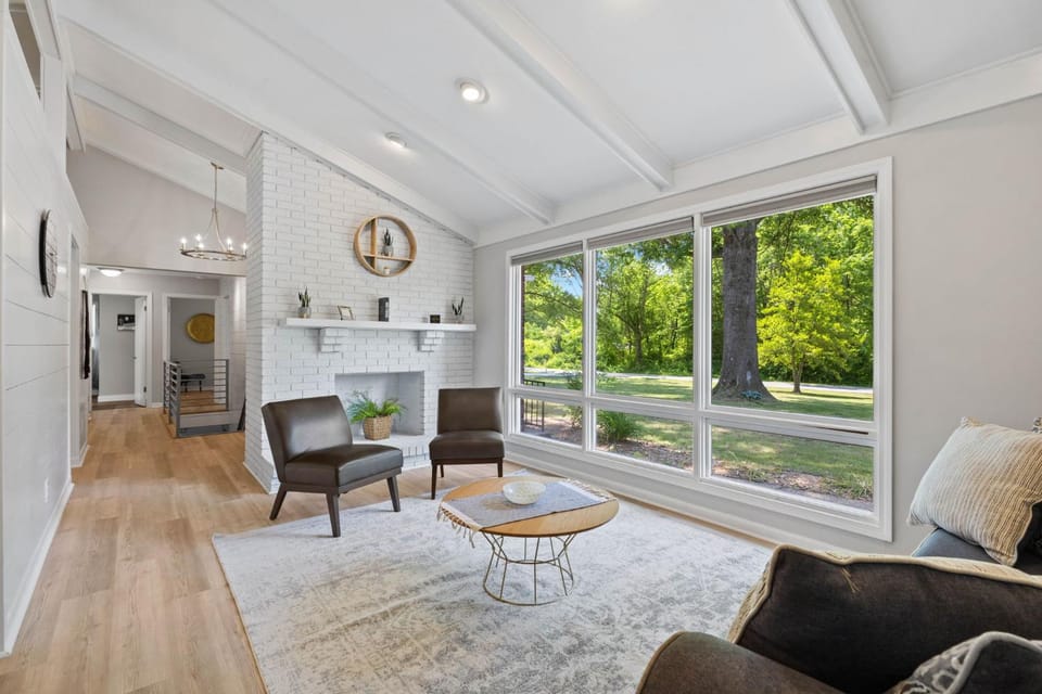 Work-friendly & near downtown House in Jeffersonville