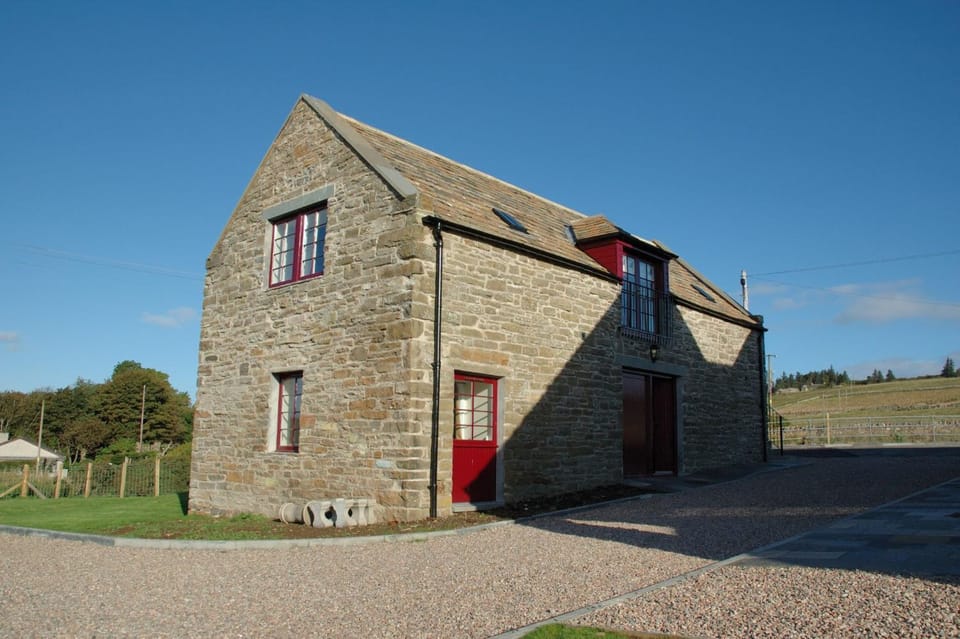 Craiglea Barn House in Scotland