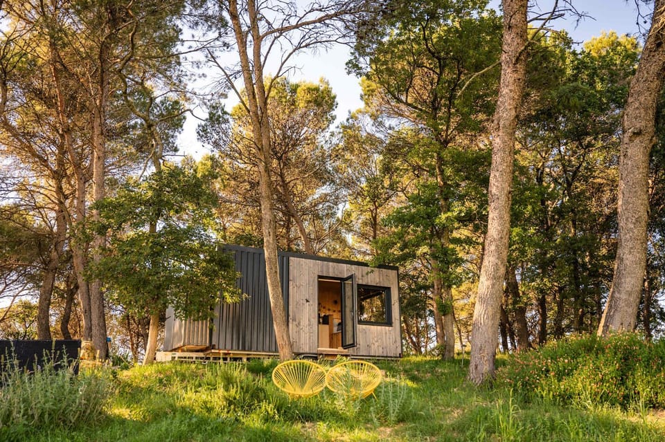 Tiny-House Grand Confort - Salle de bain italienne - Lit King - 10 min A7 House in Provence-Alpes-Côte d'Azur