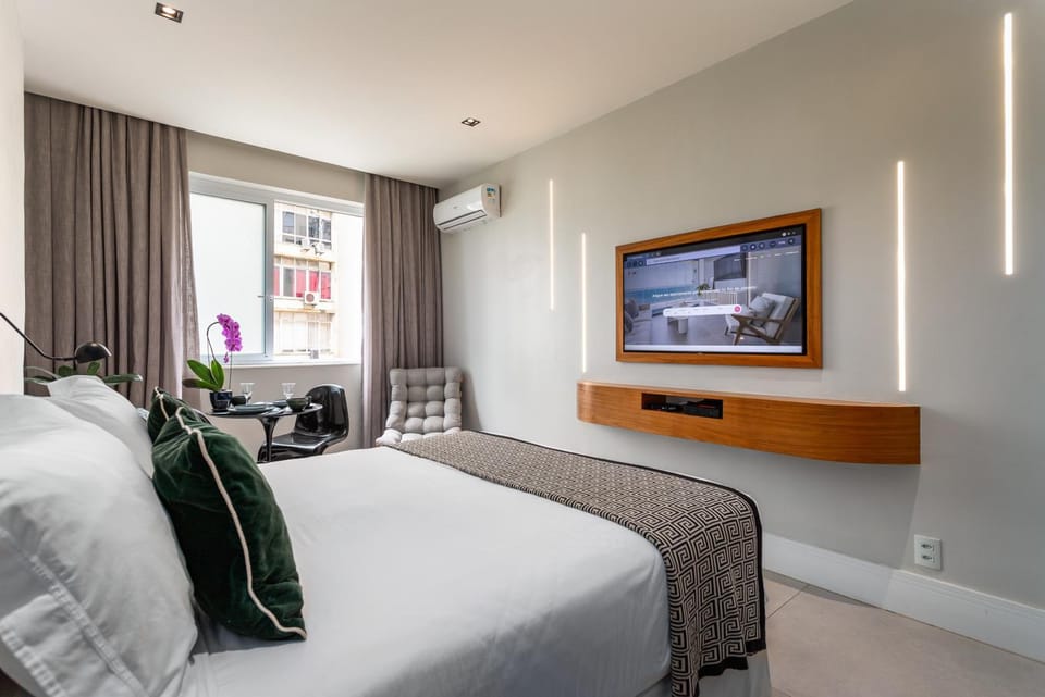 Bed, TV and multimedia, Photo of the whole room, Evening entertainment, Bedroom
