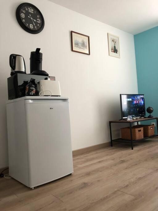Superbe appartement meublé refait à neuf Tricastin Apartment in Provence