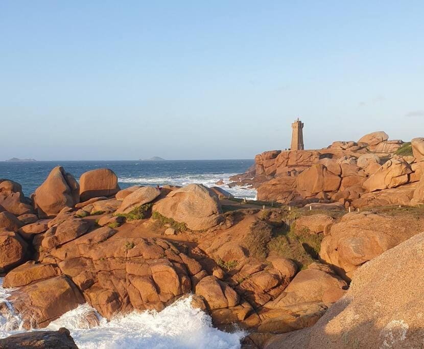 Grand appartement renové centre historique proche plages Apartment in Perros-Guirec