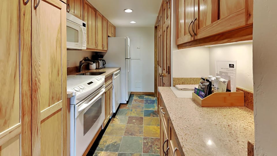 Timberline Condominiums Studio Loft Standard Unit 303 House in Snowmass Village