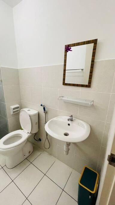 Toilet, Bathroom