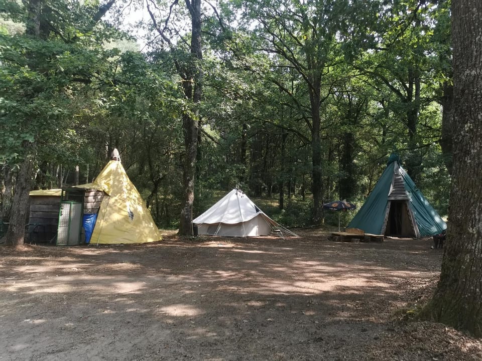 Tente verte Luxury tent in Nouvelle-Aquitaine
