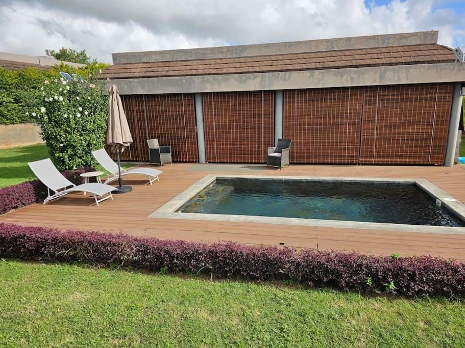 Day, Natural landscape, Garden, Pool view, Swimming pool
