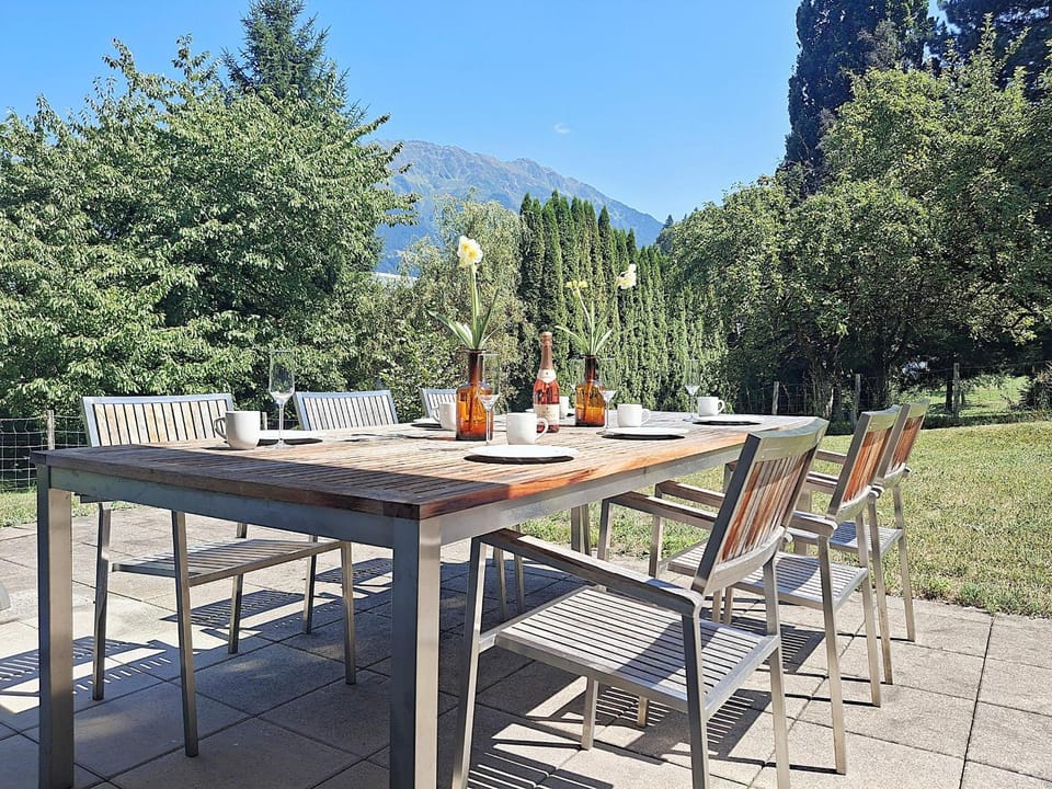 Garden, Balcony/Terrace, Dining area, Garden view, Mountain view