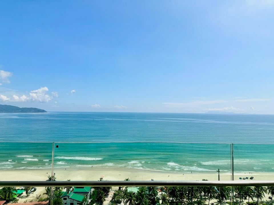 Romantic APT with SeaView - Beachfont Apartment in Da Nang