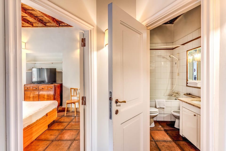 Flat with Lovely Views near Piazza Navona Apartment in Rome
