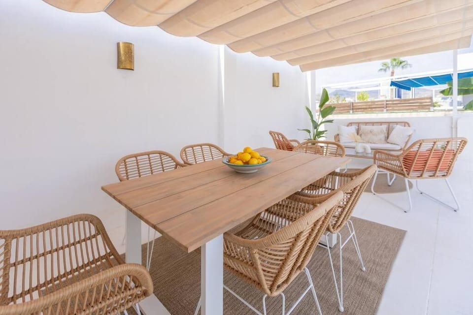 Balcony/Terrace, Dining area