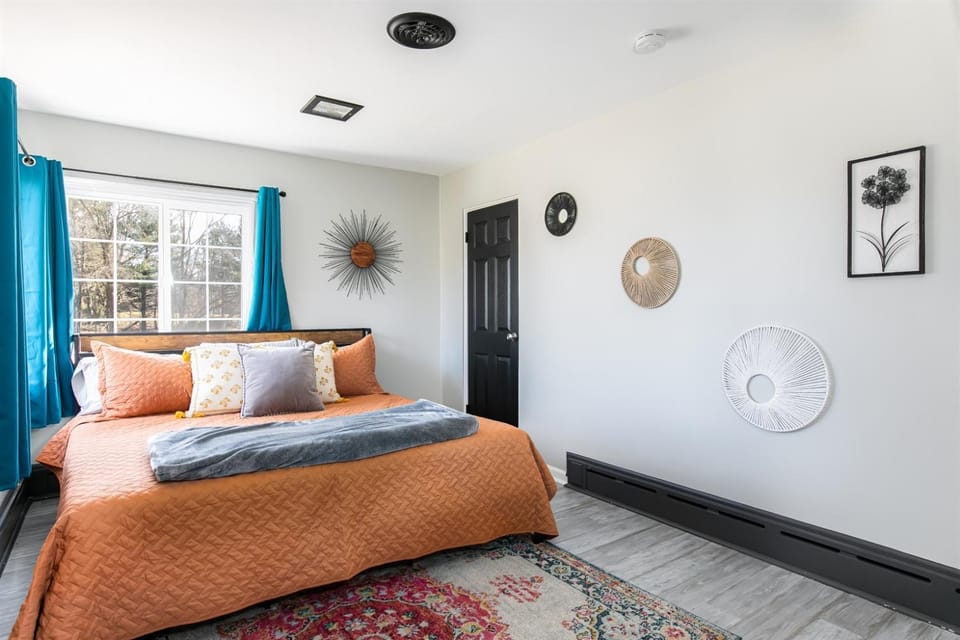 Bed, Bedroom