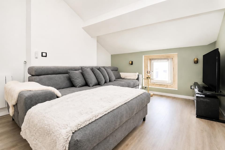 Communal lounge/ TV room, Living room