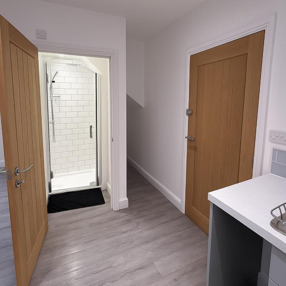 LT 0 - Studio Apartment - Free Street Parking Apartment in Leicester