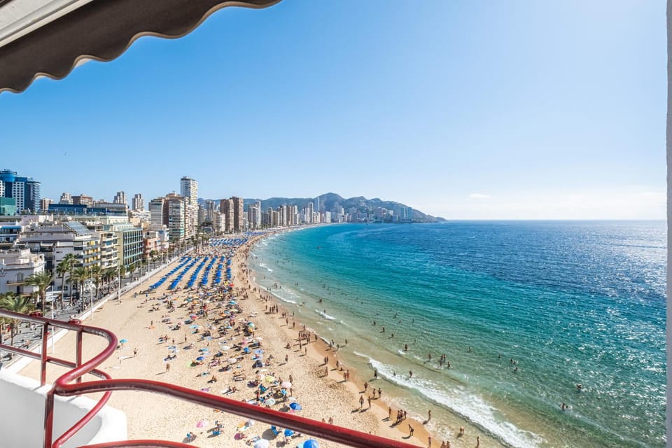 Nearby landmark, Off site, Day, Natural landscape, View (from property/room), Balcony/Terrace, Beach, City view, Mountain view, Sea view