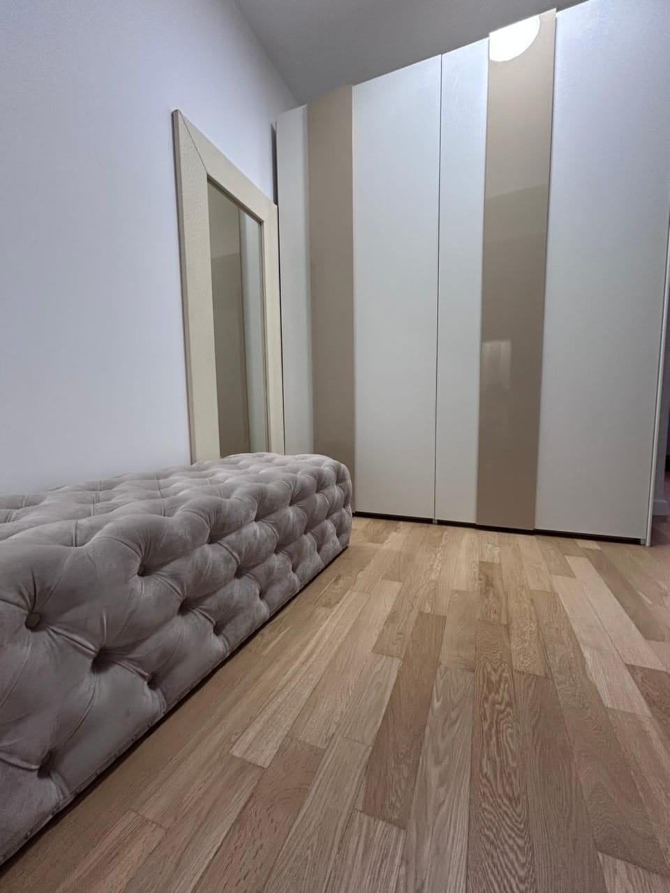 Seating area, wardrobe
