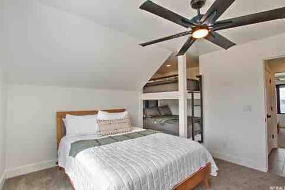 Skybridge Bear Lake Sleeps 61-75 with condo add-on House in Idaho