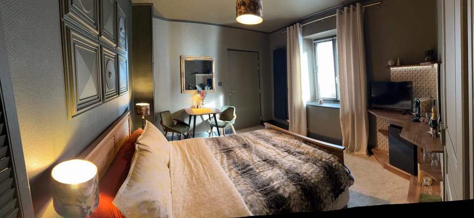 La Chambre des Trois Églises Bed and Breakfast in Grand Est