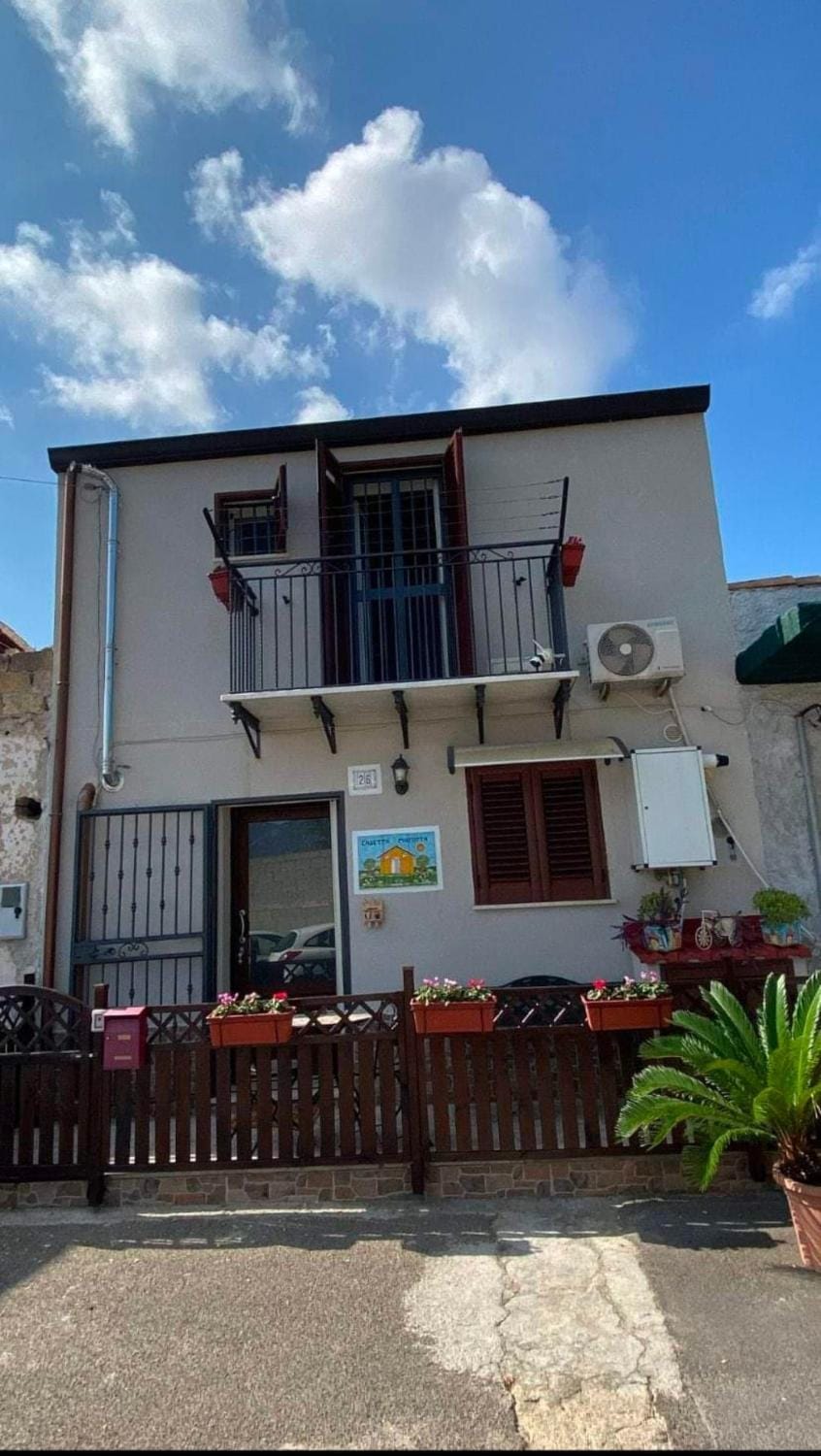 Property building, Balcony/Terrace