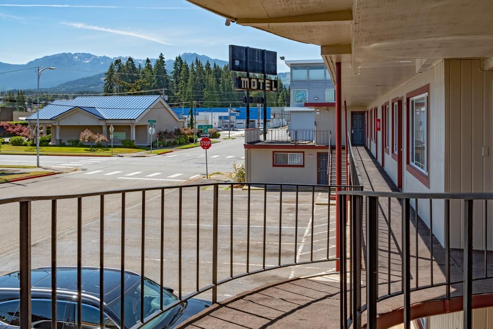 Riviera Inn Motel in Port Angeles