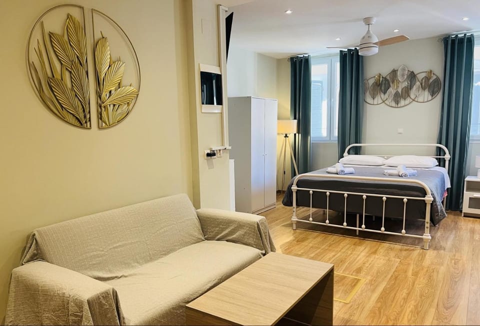 Bed, Living room, Bedroom
