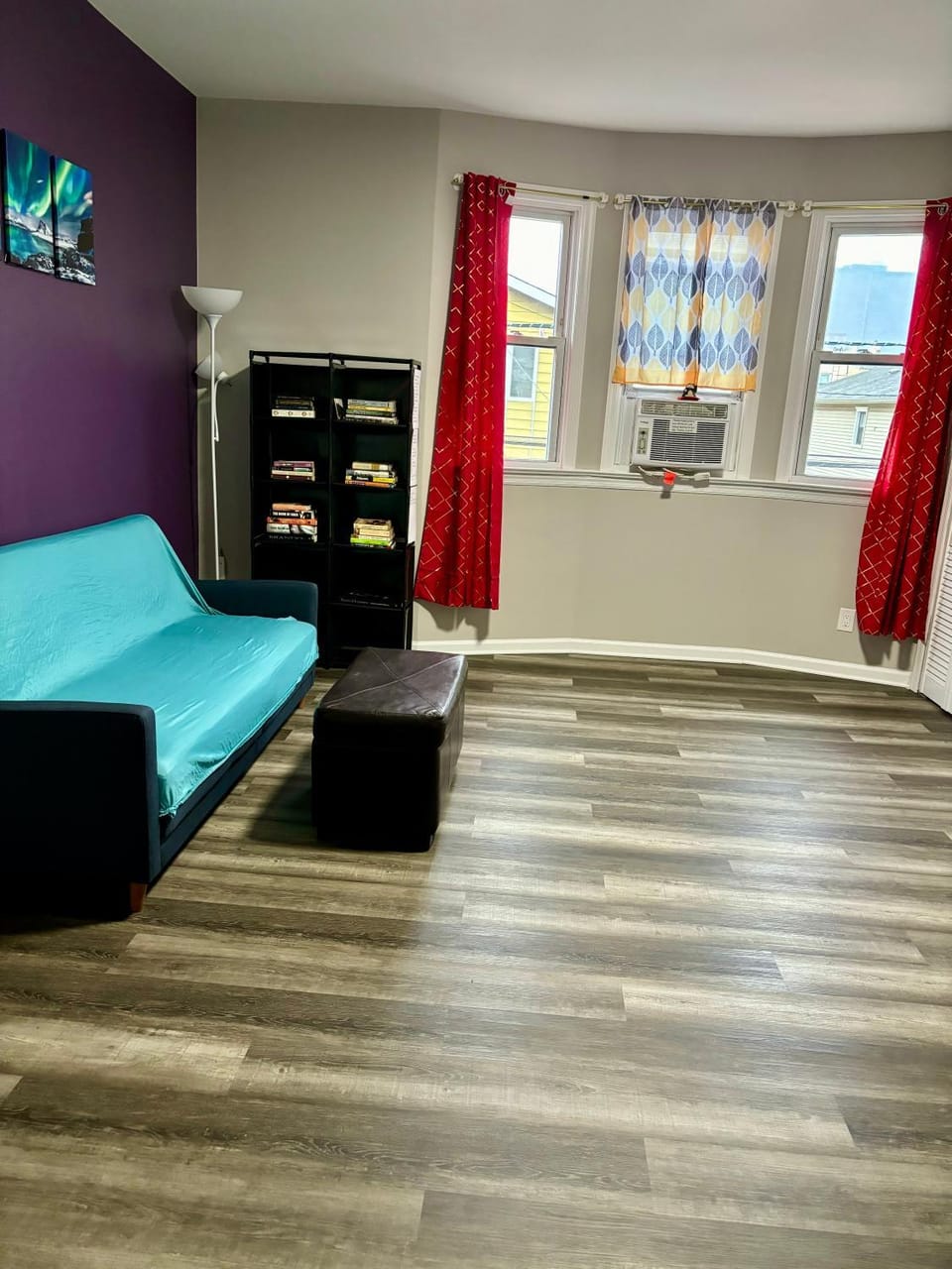 Library, Living room